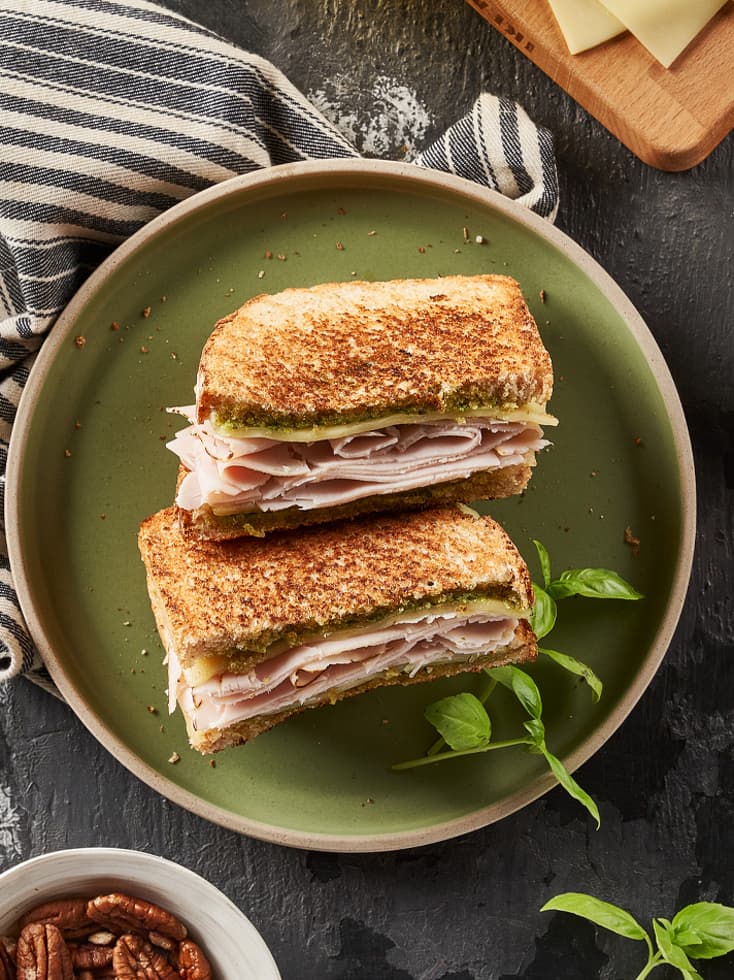 TURKEY HAM SANDWICH