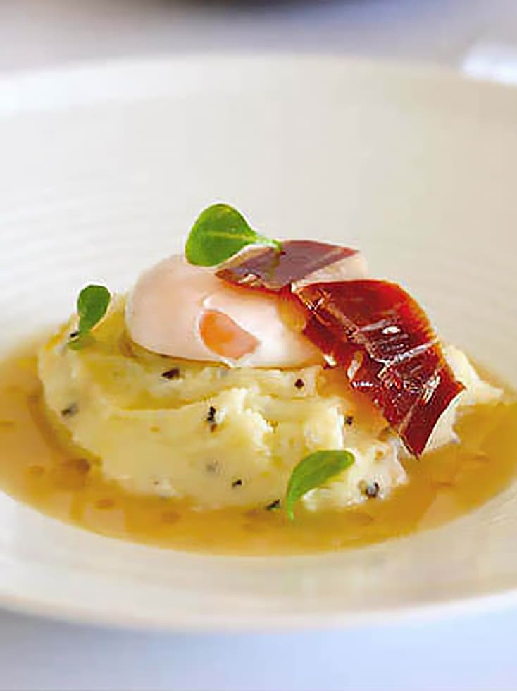 TRUFFLE PARMENTIER WITH EGG AND IBERIAN HAM